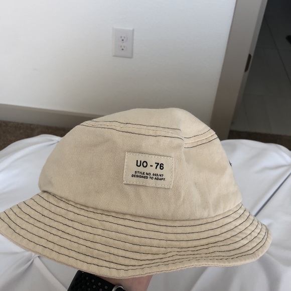 Urban Outfitters Bucket Hat - Picture 3 of 5